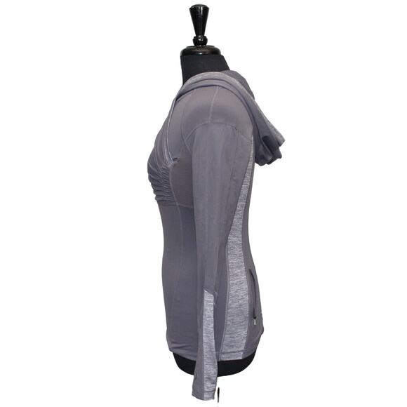A6 Authentic LULULEMON Cross Train Hooded Pullover Gray Top Size XS - Picture 2 of 4